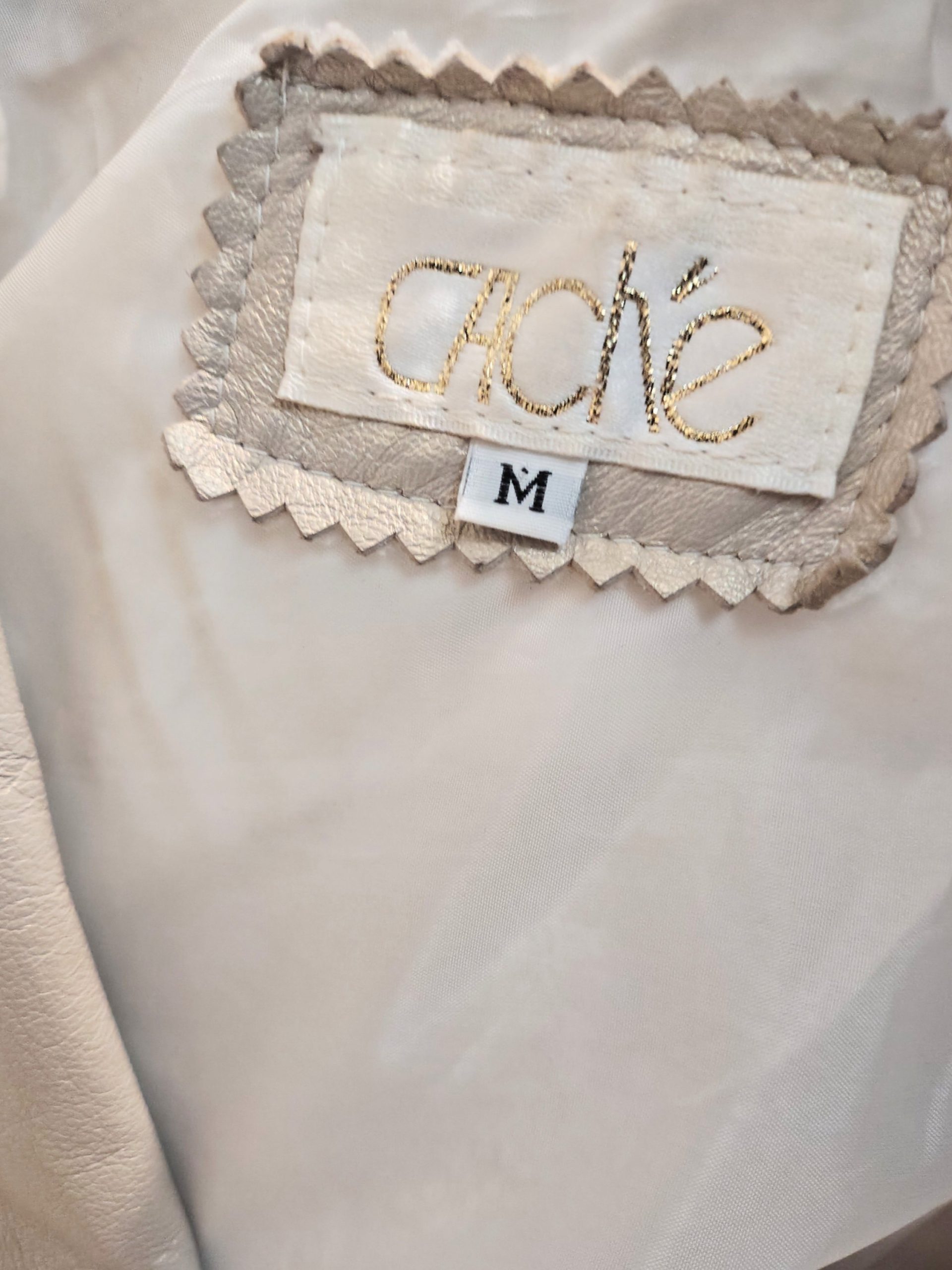 Caché Quilted Effect Jacket - Image 7